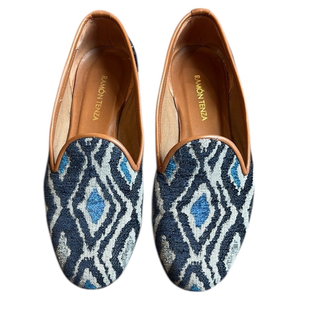 Ramon Tenza Aztec Loafers Women’s 6.5 Blue & Gray Geometric Flats 1.5” Heel